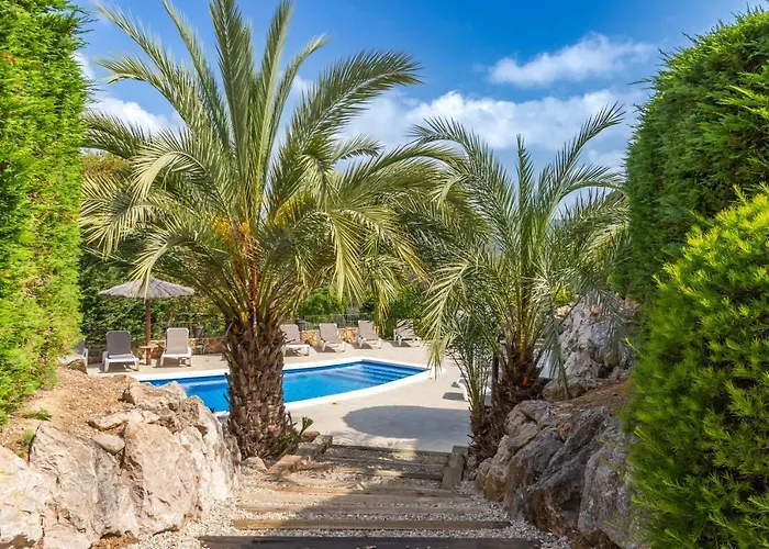 Golf Villa *